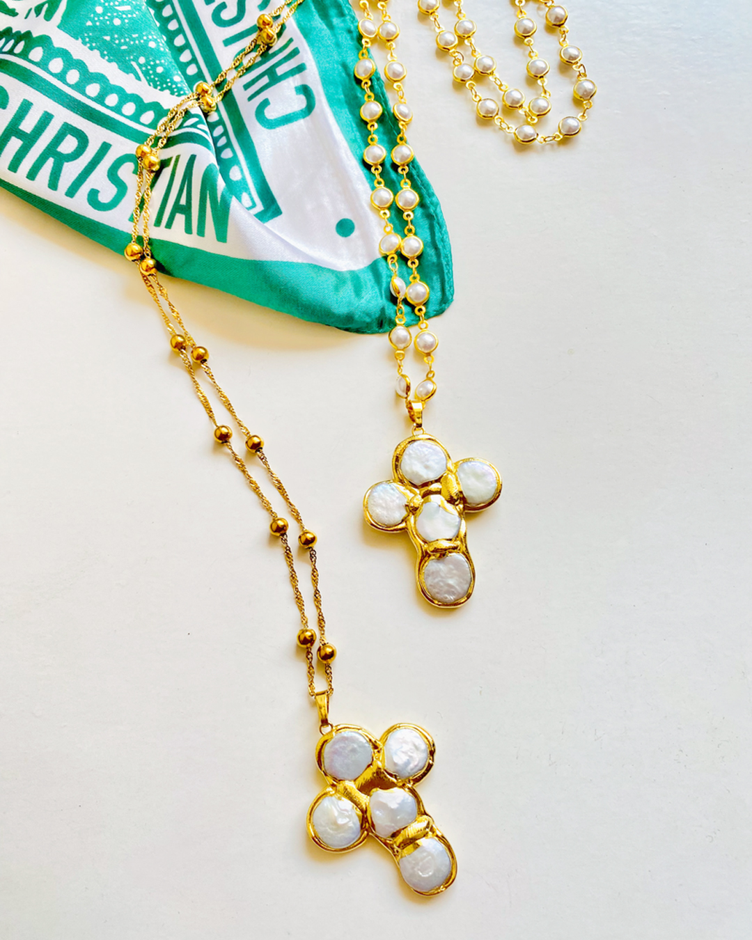 rosa neckalce