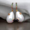 menia pearls