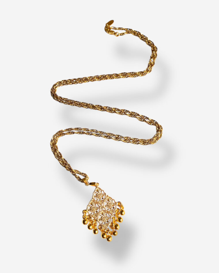 Xanthe Shaking Charms Necklace