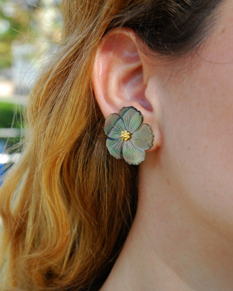 Lillies Black Flower Earrings